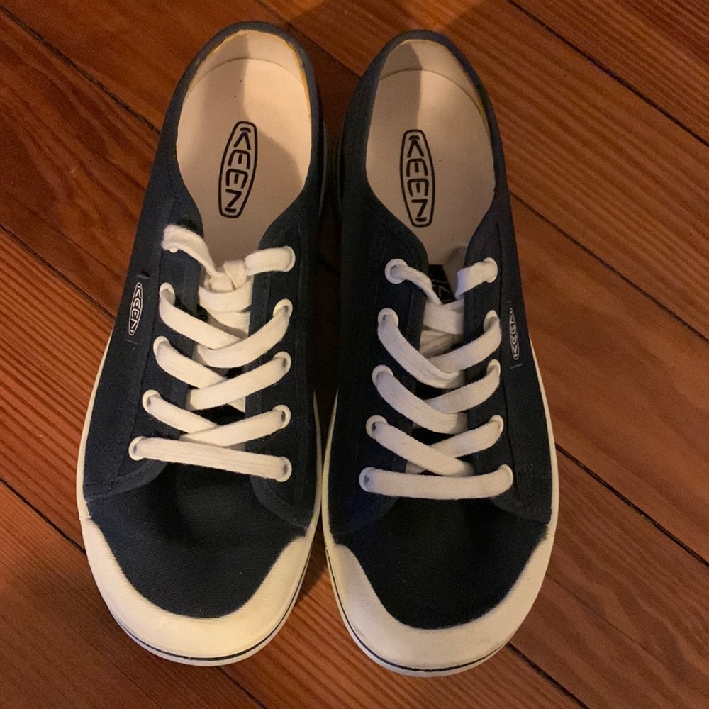 Keen Women’s Tennis Shoes